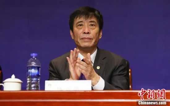 电影《白蛇：缘起》立足于经典IP《白蛇传》，却又独辟蹊径，讲述了白蛇白素贞五百年前一段人妖相恋的动人爱情故事